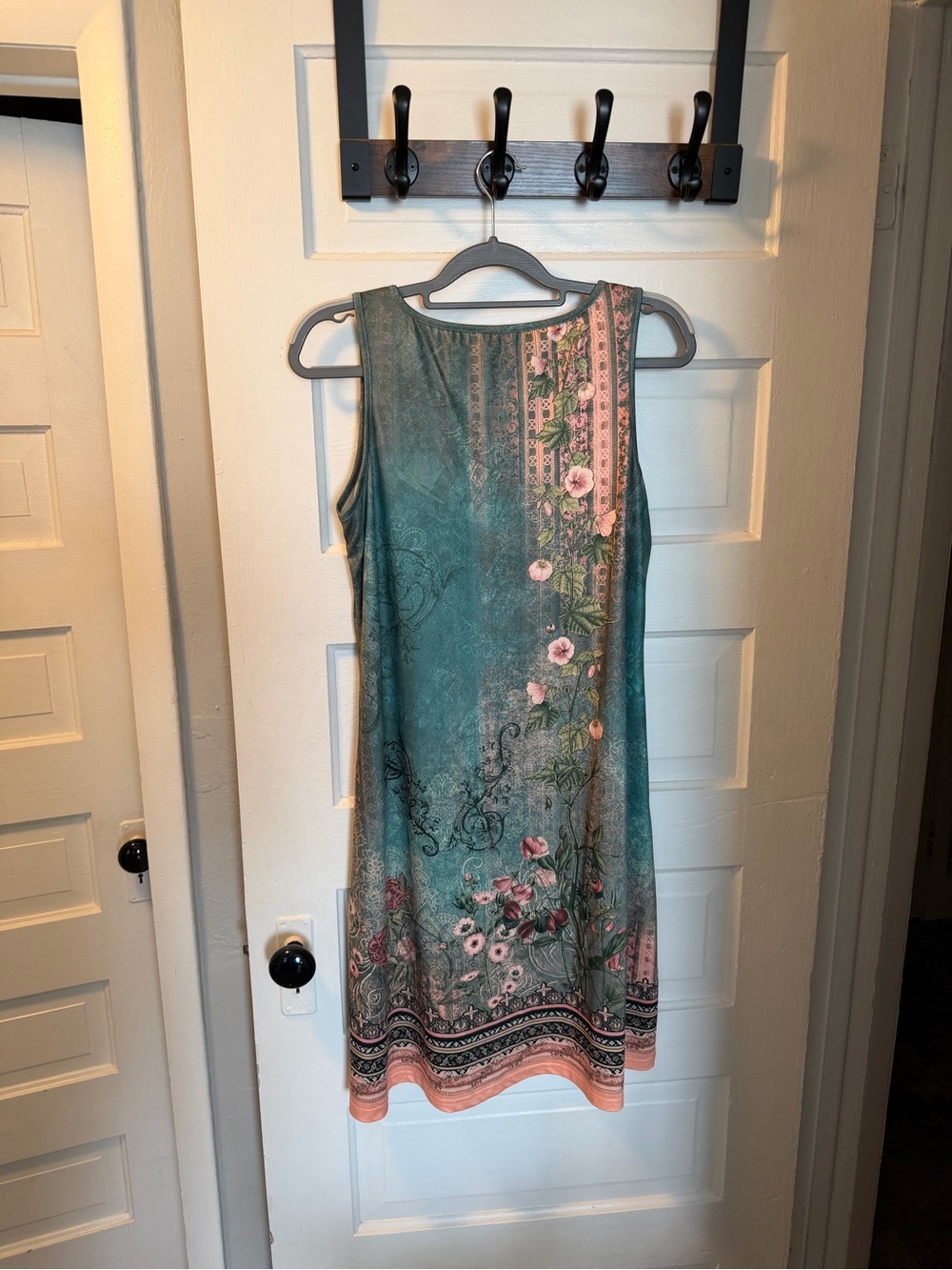 Floral Green Sleeveless Shift Dress with Pink Trim
